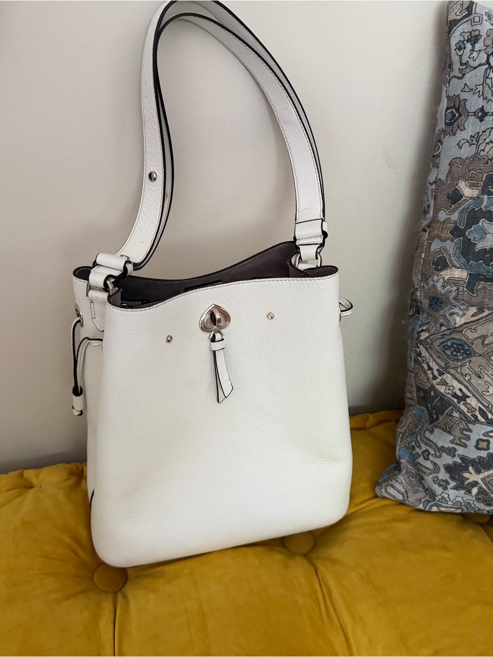 Kate Spade Marti Bucket Bag ♠️ 🕊️